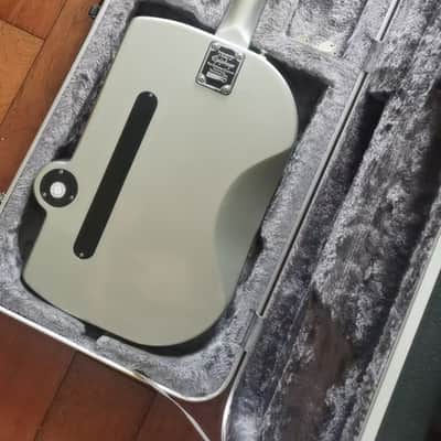 DEMO VIDEO Epiphone Airscreamer (US Customers Tax included in shipping price) 2003 - Metallic Silver with Airstream Graphic image 12