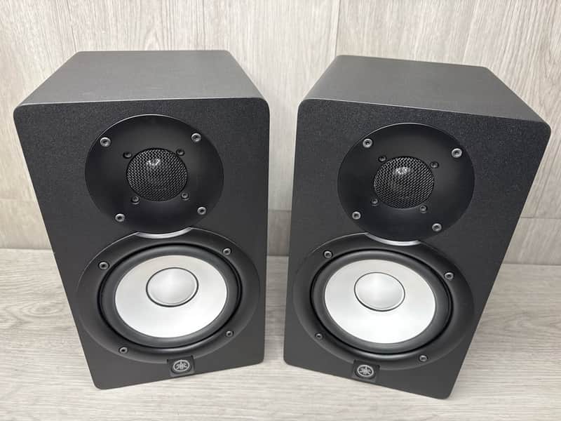 Yamaha Hs5 Speakers (Pair) image 1