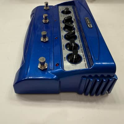Line 6 MM4 Modulation Modeler Programmable Guitar Multi Effects Pedal + PSU image 5