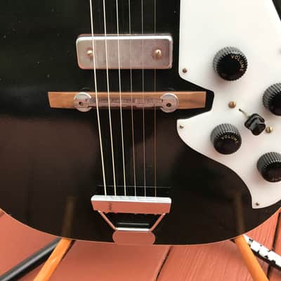 1962 Silvertone 1420 / Harmony H46 Stratotone Hollowbody Electric Guitar & OHSC image 3