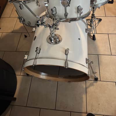 PDP PDCM1822KKBL Concept Maple Series 18x22" Bass Drum with Chrome Hardware 2010s - White image 5