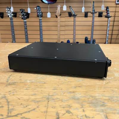 Earthworks Microphone Preamp 1021 w/Box image 4
