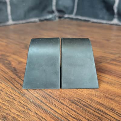 Alesis 1.5" Rubber Feet for Command-Forge-Surge (2 Feet) - Black image 1