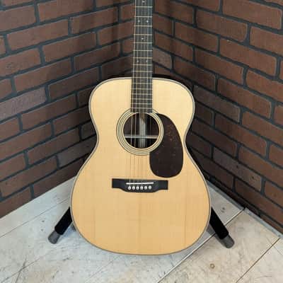Martin 000-28 Modern Deluxe Acoustic Guitar - DEMO image 1