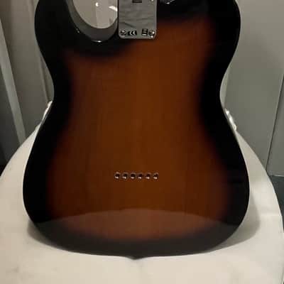 Fender Vintera II '50s Nocaster with Maple Fretboard 2023 - 2026 - 2-Color Sunburst image 2