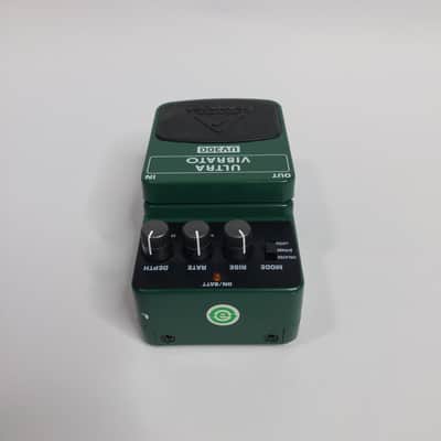Behringer UV300 Ultra Vibrato Pedal image 6