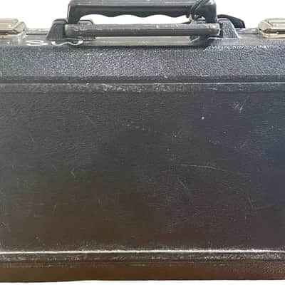 Pre-Owned Buffet Crampon E11 Clarinet w/ Hardshell Case image 3