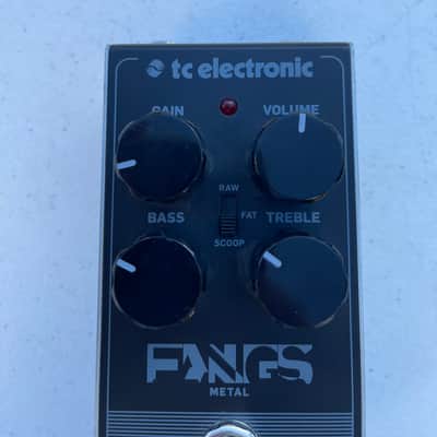 TC Electronic Fangs Heavy Metal Distortion True Bypass Guitar Effect Pedal image 2