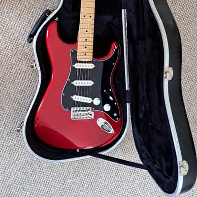 Fender American Special Stratocaster 2015 - Candy apple red / maple, + Fender case image 13