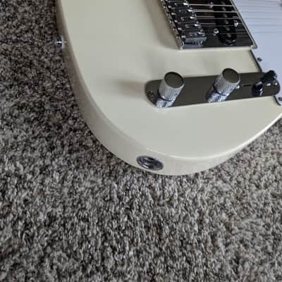 Fender Standard Telecaster 2025 - Present - Olympic White image 2