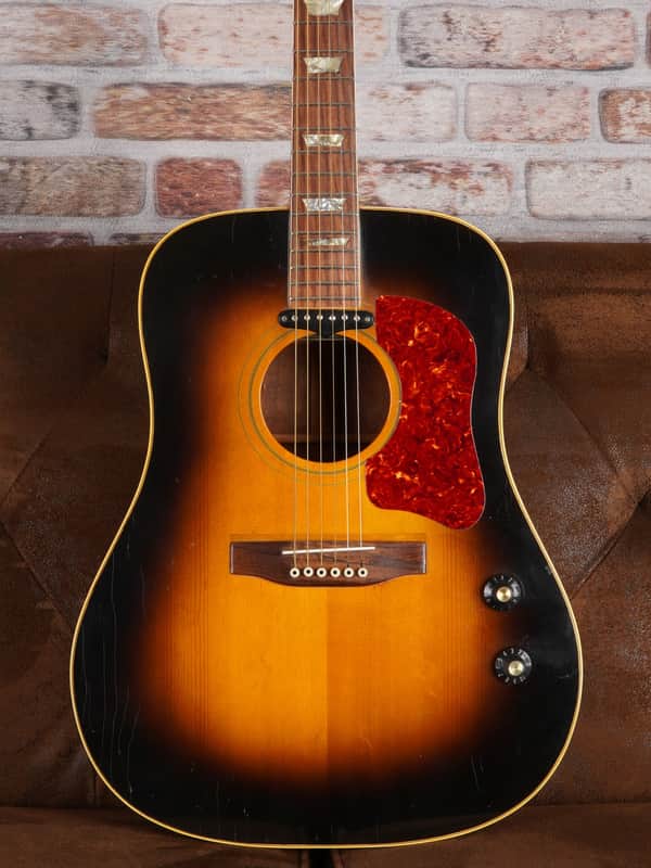 Gibson J-160E