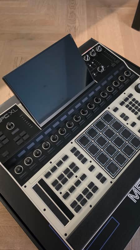 Akai MPC XL Standalone Music Production Center