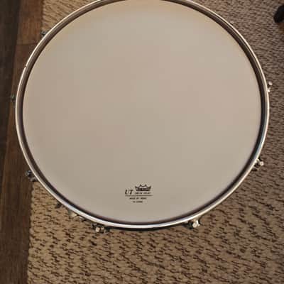 VINTAGE YAMAHA RECORDING CUSTOM 8x14 SNARE — HOT RED — NEW BATTER HEAD, NEW EXTENDED SNARE WIRES — VIDEO image 8