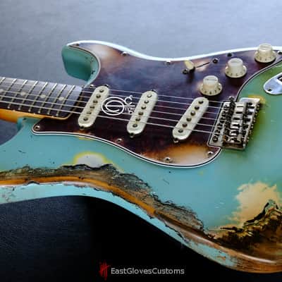 Fender Stratocaster 60th Anniversary Daphne Blue Aged Relic image 9