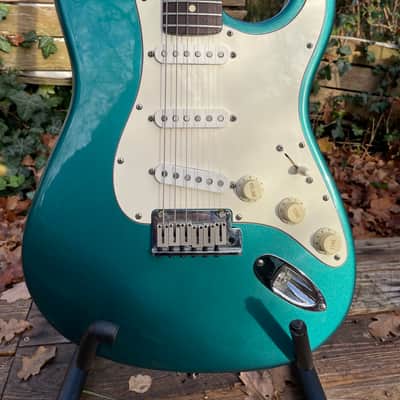 Fender American Standard Stratocaster with Matching Headstock, Rosewood Fretboard 1995 - Ocean Turquoise image 9