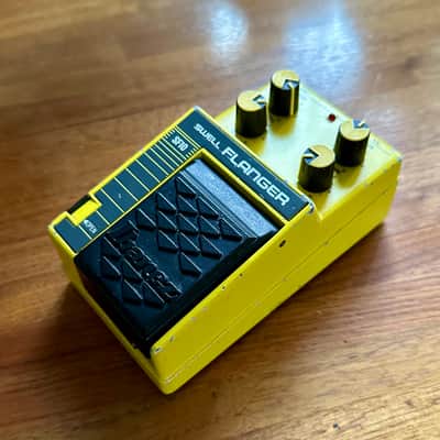 Ibanez SF10 Swell Flanger 1990s Yellow image 3
