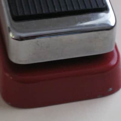 for parts / for repair used Dunlop ROTOVIBE JH4S (2nd ver) casing and some internal parts, from 1994 (NO: bottom plate, feet, bottom screws. jacks, switch, button, knob, knob cover, nuts -- and missing one front bumper) image 17