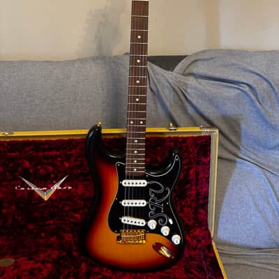 Fender Custom Shop SRV Stevie Ray Vaughan Stratocaster NOS 2019 - Present - 3-Color Sunburst image 4