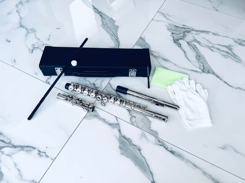 Flûte traversière / Flûte en Do / Instrument à vent-16 clés fermées – Coffret inclus image 1