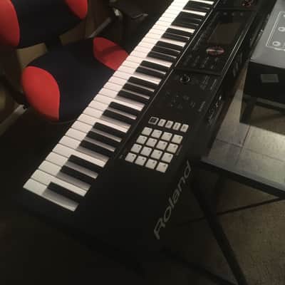 Roland FA-07 76-Key Music Workstation 2014 - Present - Black image 2