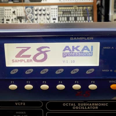 Akai Z8 Sampler 2002 - Silver image 1