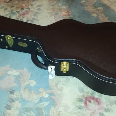Martin 00-28C 2011 Custom Shop Crossover Guitar Adirondack and Madagascar RW image 18