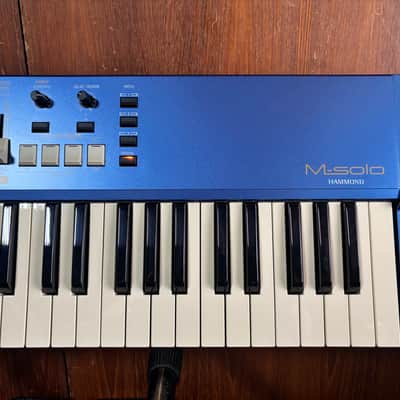 Hammond M-Solo Portable Organ - Blue w/ gig bag image 3