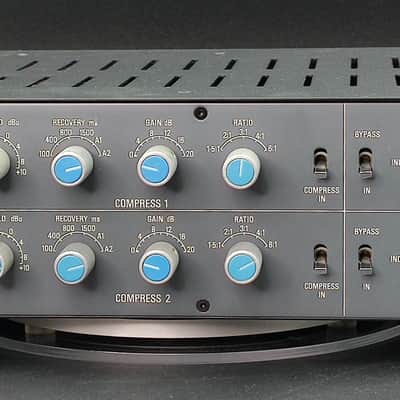 Neve 33609 early Stereo Compressor/Limiter AKA “Metal Knobs” Original SUPERB! image 10