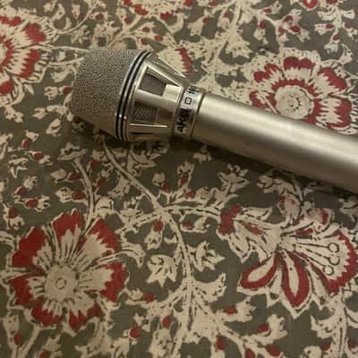 Vintage AKG D190E Dynamic Microphone 1970 - Silver image 3