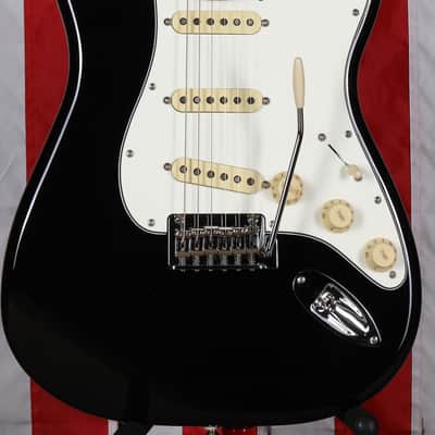 Fender Player II Stratocaster - Black with White Pickguard image 2