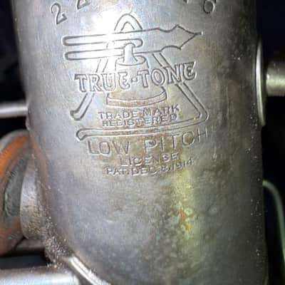 Buescher True Tone Low Pitch Alto Saxophone SN222846, 1927 image 17