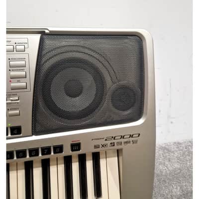 Yamaha PSR-2000 - Digital Keyboard - Silver/Gray - Very Good w/ stands image 17