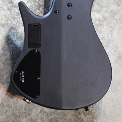 Ibanez EHB1506MS -BIF #I 251203925［3.31kg］［6-string］［Headless bass］［YK012］ 2025 - Black Ice Flat image 4