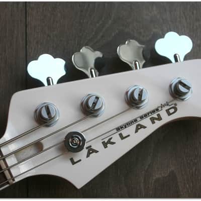LAKLAND "Series Decade White" image 2