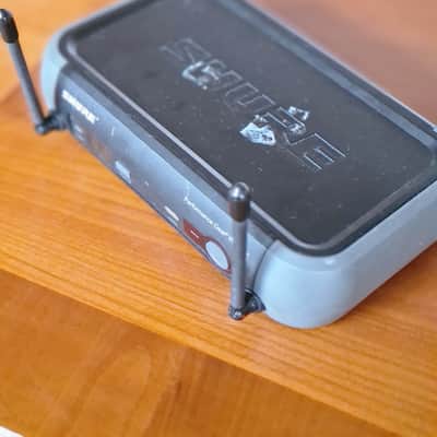 Shure 🎤 Shure PGX4 Wireless Microphone Receiver | UHF | R1 800–820 MHz | Sync image 2