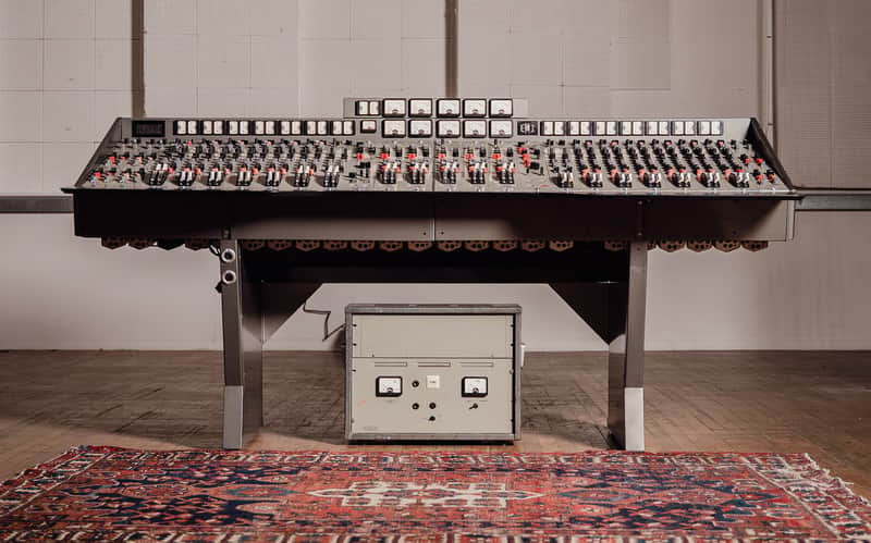 EMI TG 12345 ‘Abbey Road’ Console image 1