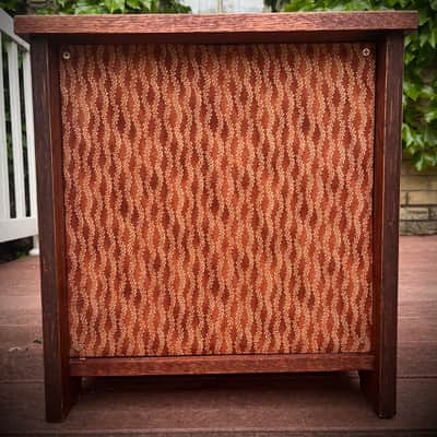 Rotary Connection 1x12 loaded semi open oak guitar speaker cabinet. Vintage Pyle 12” 8 ohm speaker. Vintage unique MCM style. 2026 - Red Oak image 4