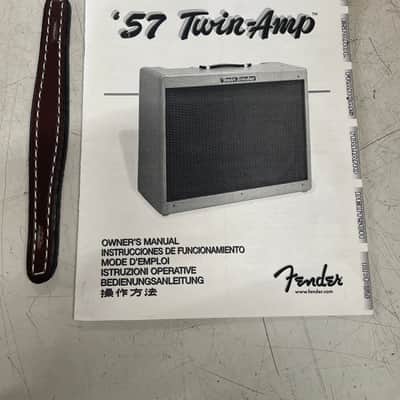 Fender 57 Twin amplifier 5E8-A Early 2000,s/2004? - Tweed image 4