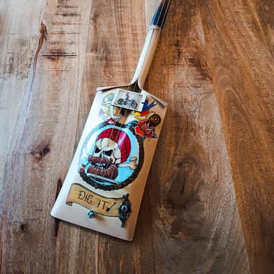 MADE TO ORDER - HANDMADE - Death Tattoo 3 strings Shovel Guitar 2023 - Black image 1