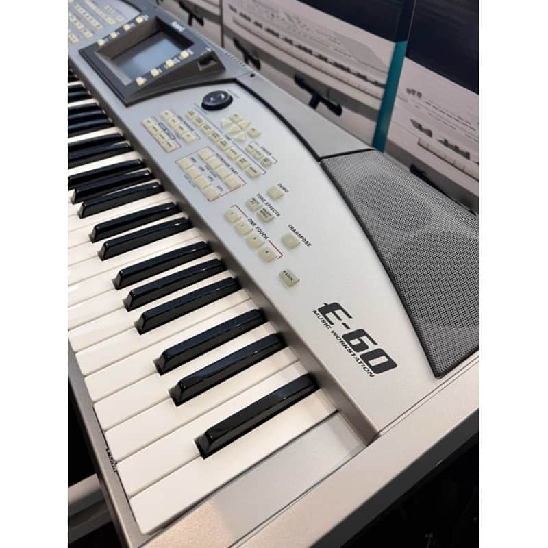 Roland Clavier Arrangeur E-60 Occasion image 1