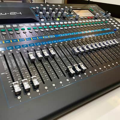 Allen & Heath Qu-24 Chrome image 2