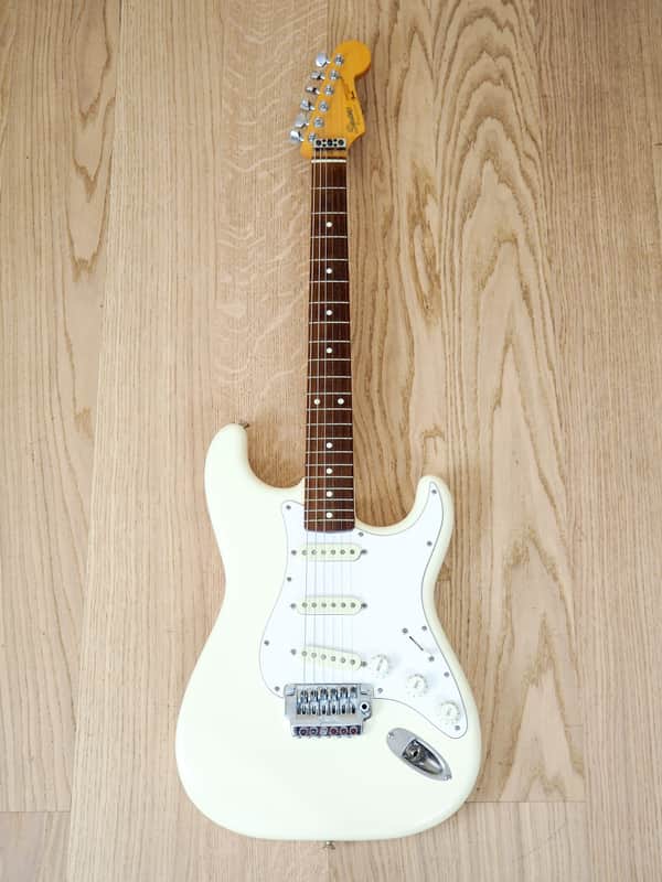 1986 Squier Stratocaster Electric Guitar System 1 Vibrato Near