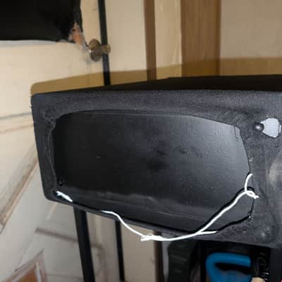 Definitive Technology CLR-2500 Center Speaker w/ Built-In Powered Sub image 6