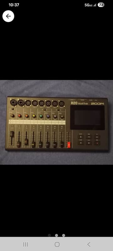 Zoom R20 Multitrack Recorder 2021 - Present - Black image 1