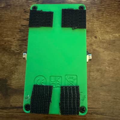 Electro-Harmonix Lizard King Bass Octave Fuzz 2024 - Present - Green image 6