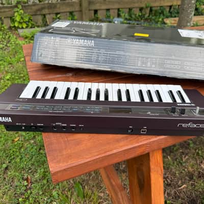 Yamaha reface DX 37-Key 4-Operator FM Synthesizer - Mint w/ Original Box & Accessories image 3