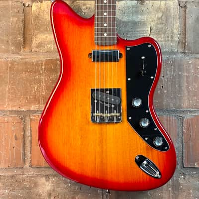 Tone Bakery Jazzbird T with Warmoth Neck and Telecaster/Firebird Pickups - Cherry Sunburst Bild 1