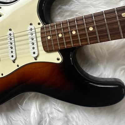 Fender Jimmy Hendrix Style Stratocaster with Rosewood Fretboard 2005 - 2016 - 3-Color Sunburst image 4
