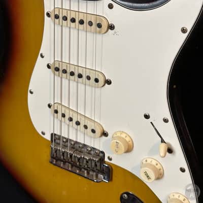 Fender Stratocaster from 1965 in sunburst finish image 6