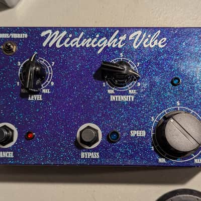 R Weaver FX | Midnight Vibe - Teal | Reverb
